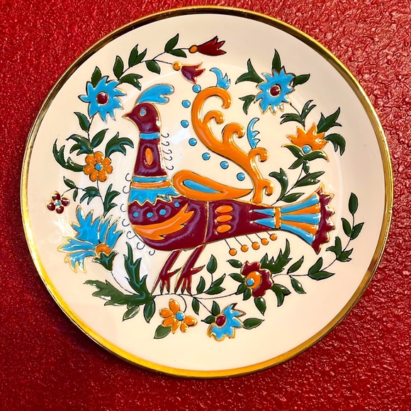 Tassoulis Hand Made 9.5” Plate Trimmed with 24 K Gold - Picture 2 of 10